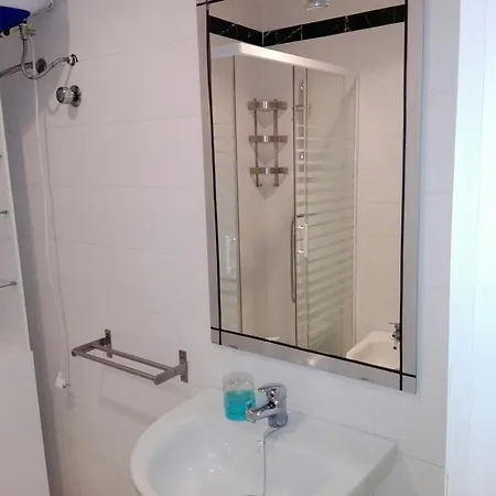 Centrico Con Patio Privado Sevilha